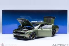 1:18 Autoart 2022 Dodge Challenger SRT Jailbreak (F8 Green)