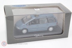 1:43 2011 Ford Focus 5 door