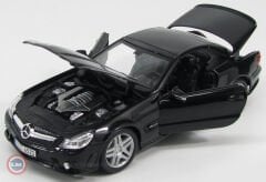 1:18 2009 Mercedes Benz SL 65 AMG