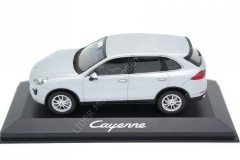 1:43 2014 Porsche Cayenne