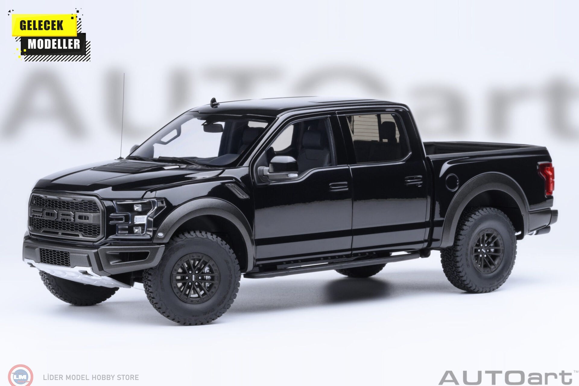 1:18 Autoart 2019 Ford F-150 Raptor Supercrew (Agate Black)
