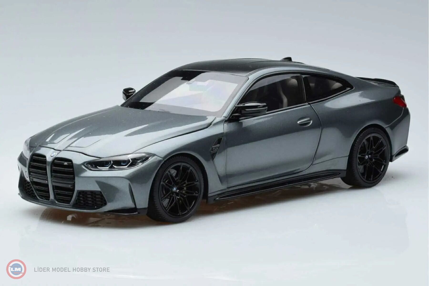 1:18 Minichamps 2020 BMW M4 Coupe (G82)
