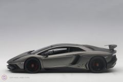 1:18 Lamborghini Aventador LP750-4 SV Gümüş