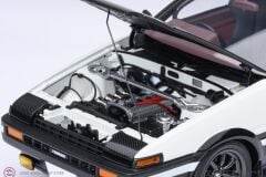 1:18 Autoart 1980 Toyota Sprinter Trueno (AE86) Project D Final version 30th Anniversary