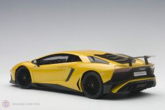 1:18 Lamborghini Aventador LP750-4 SV Sarı