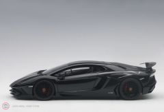 1:18 Lamborghini Aventador LP750-4 SV Siyah