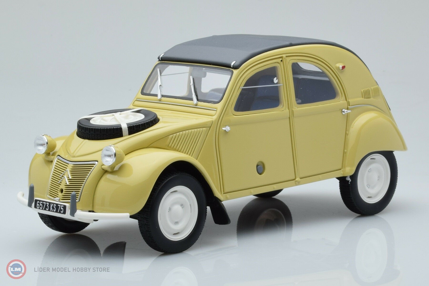 1:18 1964 Citroen 2cv Sahara