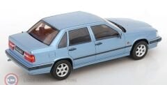 1:18 Triple9 1993 Volvo 850