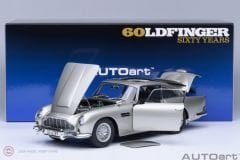 1:18 Autoart 1964 Aston Martin DB5 Goldfinger With Weapons