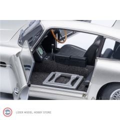 1:18 Autoart 1964 Aston Martin DB5 Goldfinger With Weapons -007 James Bond