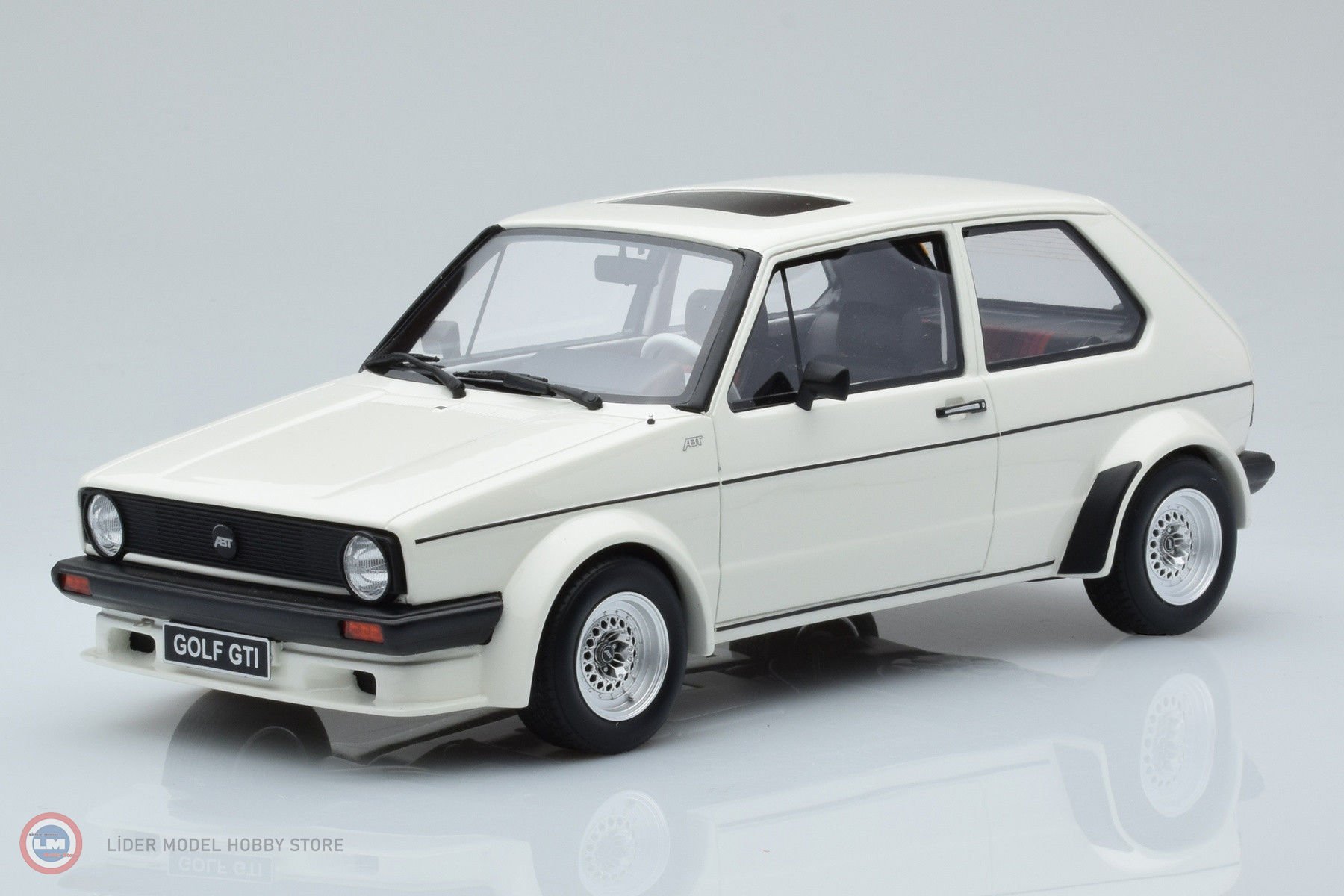 1:18 1982 Volkswagen Golf GTI Mk1 ABT