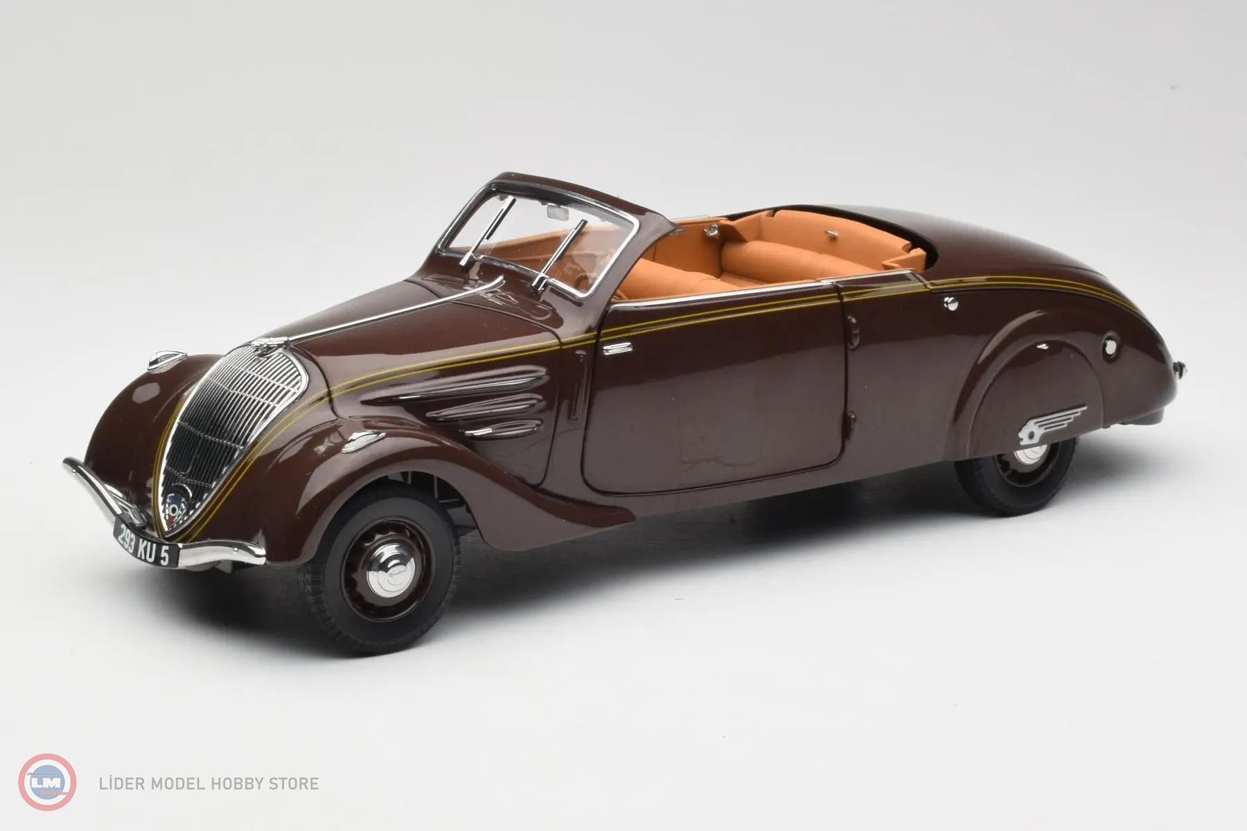 1:18 1937 Peugeot 402 Eclipse Chocolate