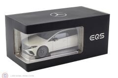 1:18 NZG 2022 Mercedes Benz EQS V297 Opalite White