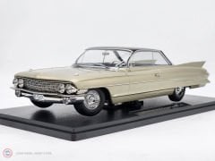 1:18 1961 Cadillac Series 62 Coupe DeVille 1