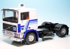 1:18 1977 Volvo F12
