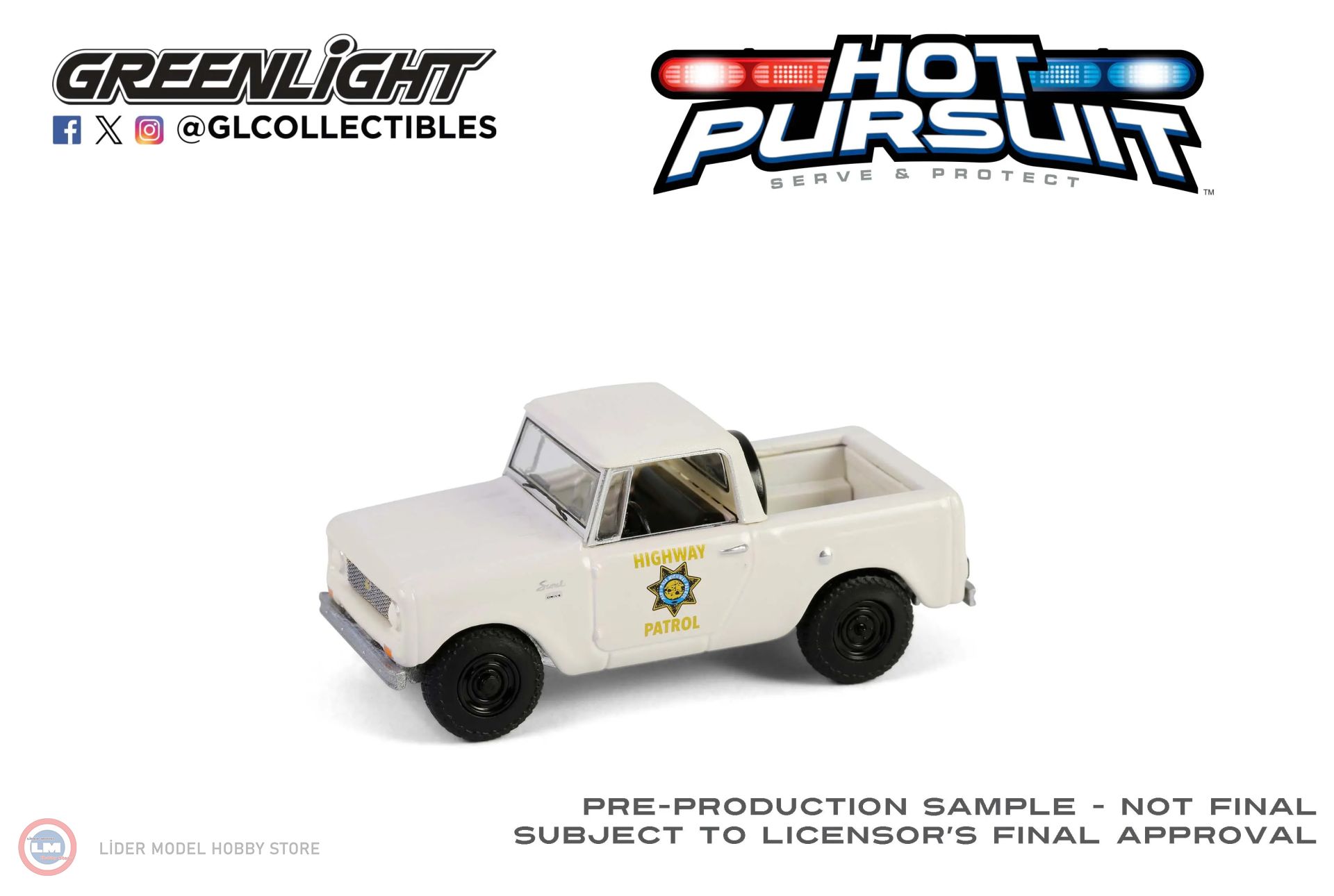 1:64 Greenlight 1964 Harvester Scout Half Cab California Highway Patrol