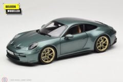1:18 Norev 2021 Porsche 992 GT3 Touring Package Malachite Green