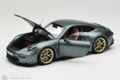 1:18 Norev 2021 Porsche 992 GT3 Touring Package Malachite Green
