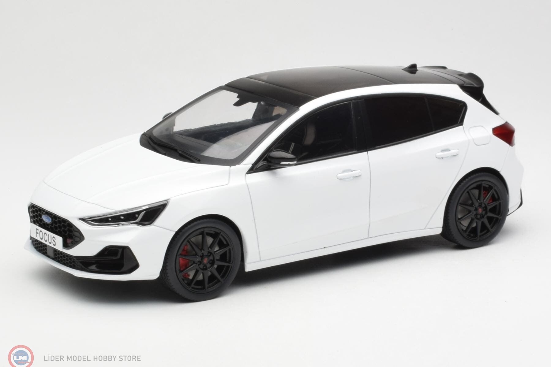 1:18 MCG 2022 Ford Focus ST