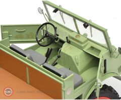 1:18 Mercedes Benz Unimog 401 With Wild Boar