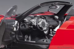 1:18  Pagani Huayra Roadster Kırmızı