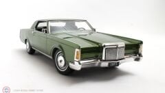 1:18 Cult Scale 1971 Lincoln Continental Mark 3