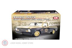 1:18 1967 Chevrolet C-10 Shop Pickup Truck Smokey Yunick