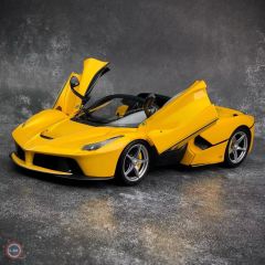 1:18 FERRARI LAFERRARI APERTA – Yellow