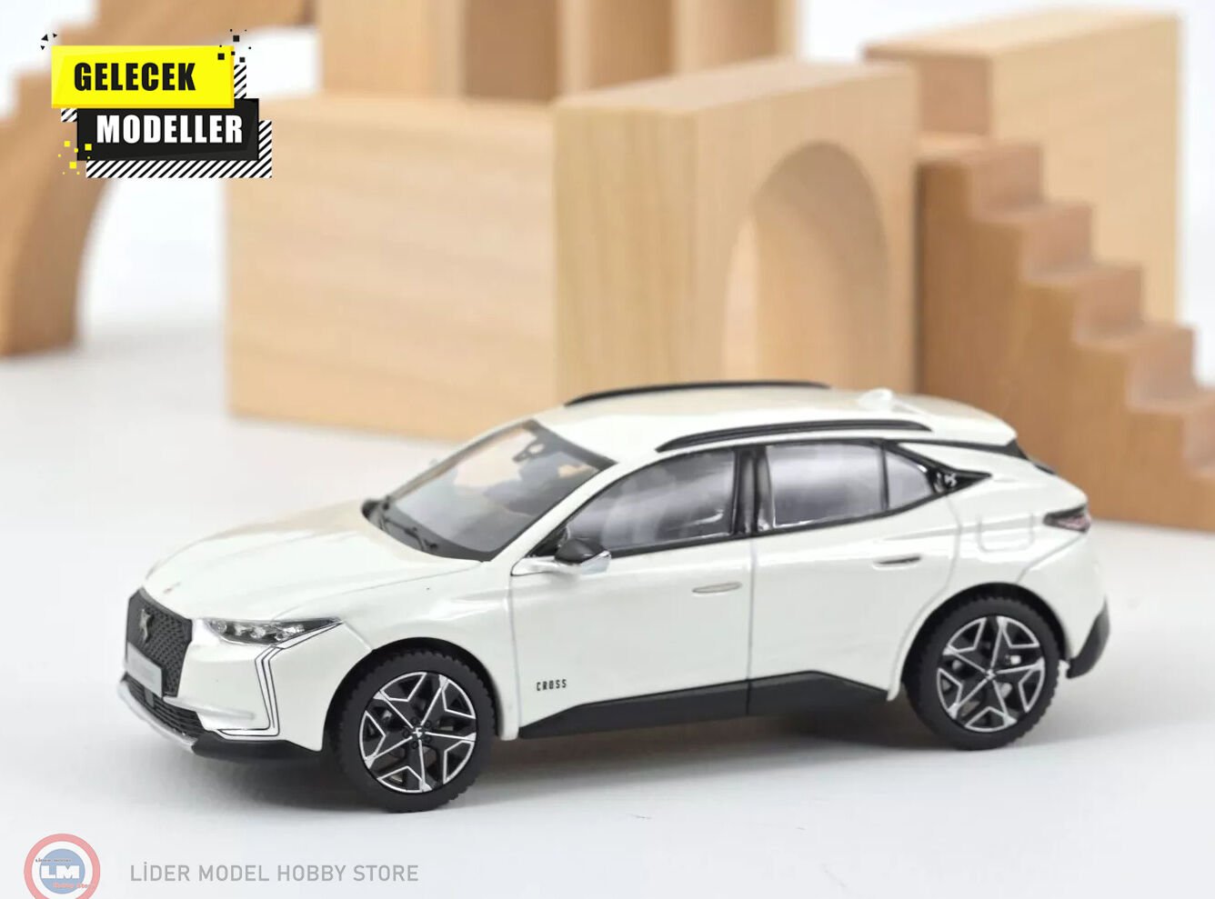 1:43 Norev 2021 DS 4 Cross