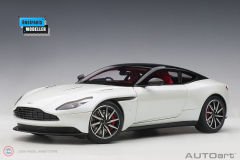 1:18 Aston Martin DB11 Beyaz
