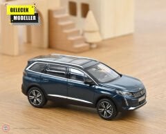 1:43 Norev 2020 Peugeot 5008 GT