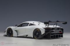 1:18 Autoart 2019 McLaren 720S GT3 81940 Plain Body Version (White)