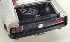 1:18 1969 Ford Boss 302 Mustang Street Fighter Hardtop