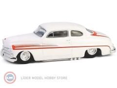 1:64 Greenlight 1950 Mercury Eight Coupe in Matte White with Metallic Orange Scallops