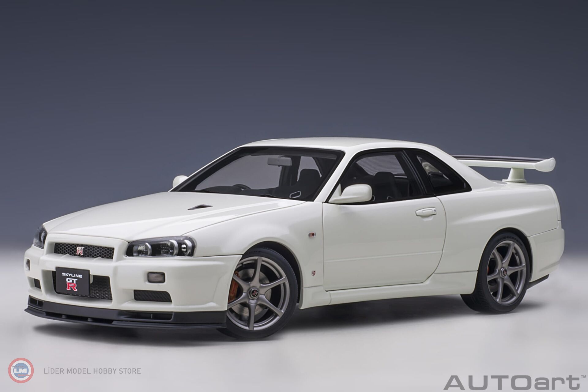 1:18 Autoart 2001 Nissan Skyline GT- R (R34) V- Spec II