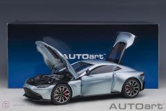 1:18 Aston Martin Vantage Gümüş