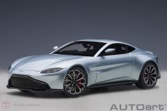 1:18 Aston Martin Vantage Gümüş