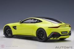 1:18 Aston Martin Vantage Sarı