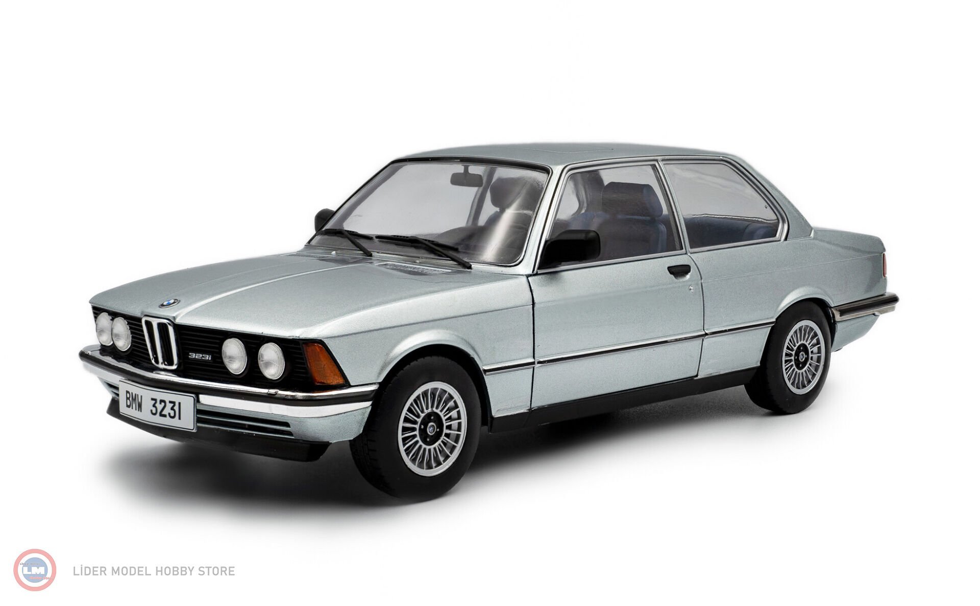 1:18 Solido 1980 BMW 323i (E21)
