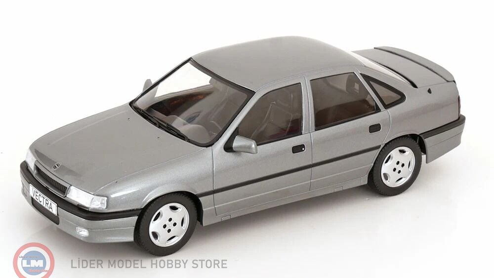 1:18 MCG 1988 Opel Vectra 2000