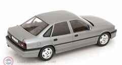 1:18 MCG 1988 Opel Vectra 2000