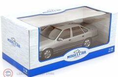 1:18 MCG 1988 Opel Vectra 2000