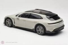 1:18 Minichamps  2021 Porsche TAYCAN CROSS TOURISMO TURBO S