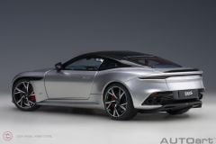 1:18 Aston Martin DBS Superleggera Gümüş