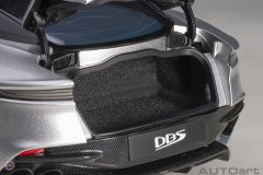 1:18 Aston Martin DBS Superleggera Gümüş
