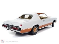 1:18 1969 Pontiac Grand Prix (Royal Bobcat)