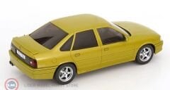 1:18 MCG 1988 Opel Vectra 2000