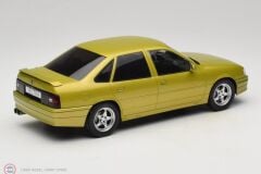 1:18 MCG 1988 Opel Vectra 2000 16V Yellow
