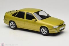 1:18 MCG 1988 Opel Vectra 2000 16V Yellow