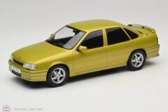 1:18 MCG 1988 Opel Vectra 2000 16V Yellow
